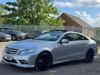 Used Mercedes-Benz E Class 2011 for sale - 78561934: Photo