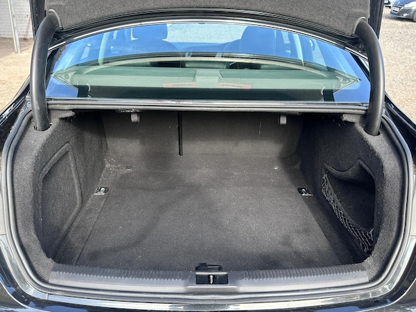 Used Audi A4 2010 for sale - 76247444: Photo 17