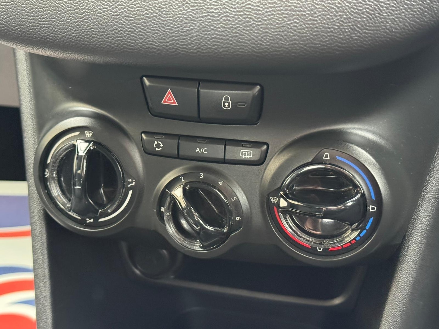 Used Peugeot 208 2012 for sale - 78034486: Photo 16