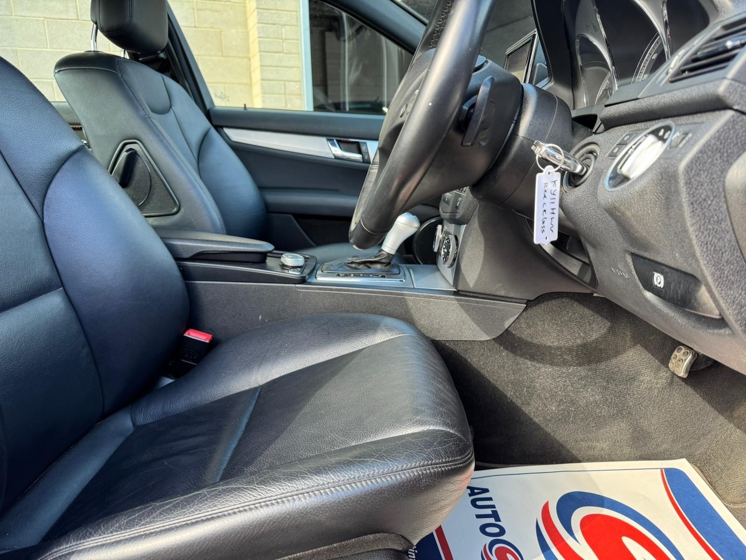 Used Mercedes-Benz C Class 2011 for sale - 77892330: Photo 10