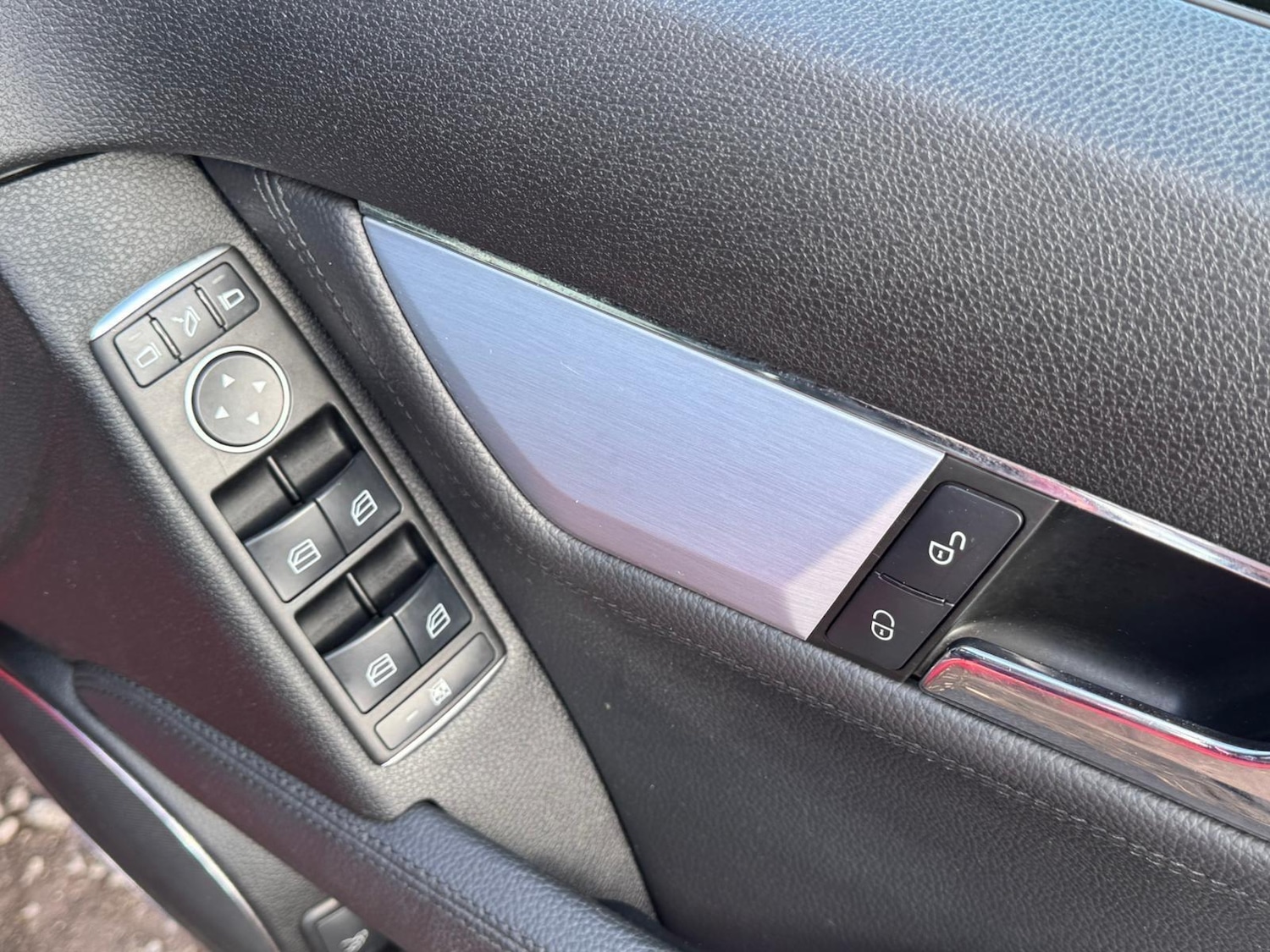 Used Mercedes-Benz C Class 2011 for sale - 77892330: Photo 19