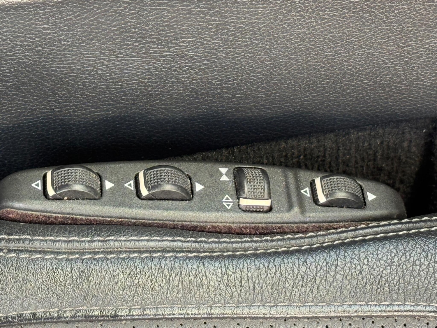 Used Mercedes-Benz E Class for sale - 77267397: Photo 11