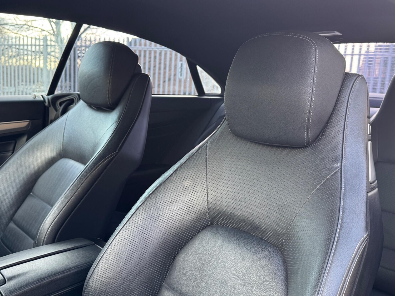 Used Mercedes-Benz E Class for sale - 77267397: Photo 21