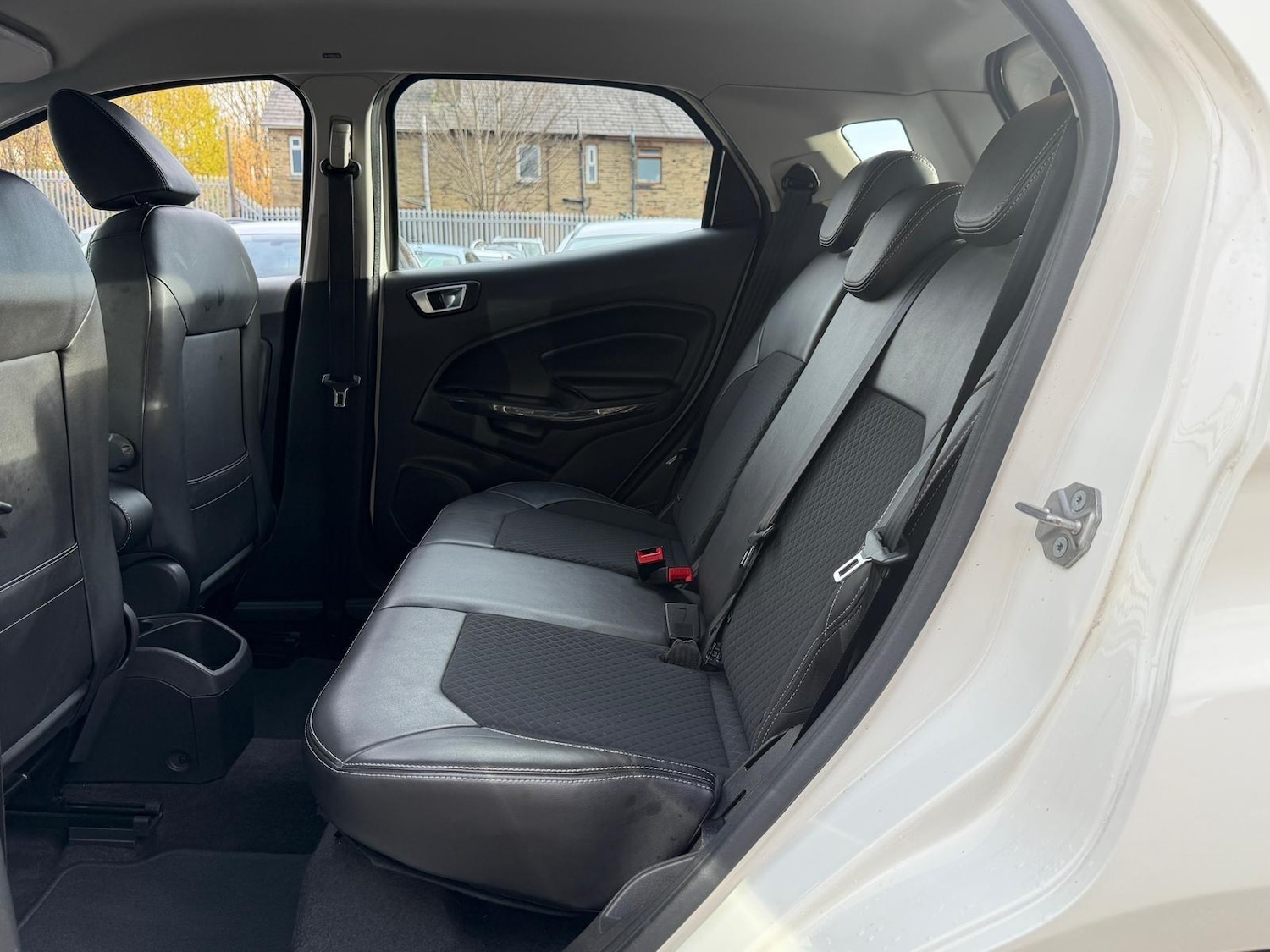 Used Ford Ecosport 2015 for sale - 76728193: Photo 25