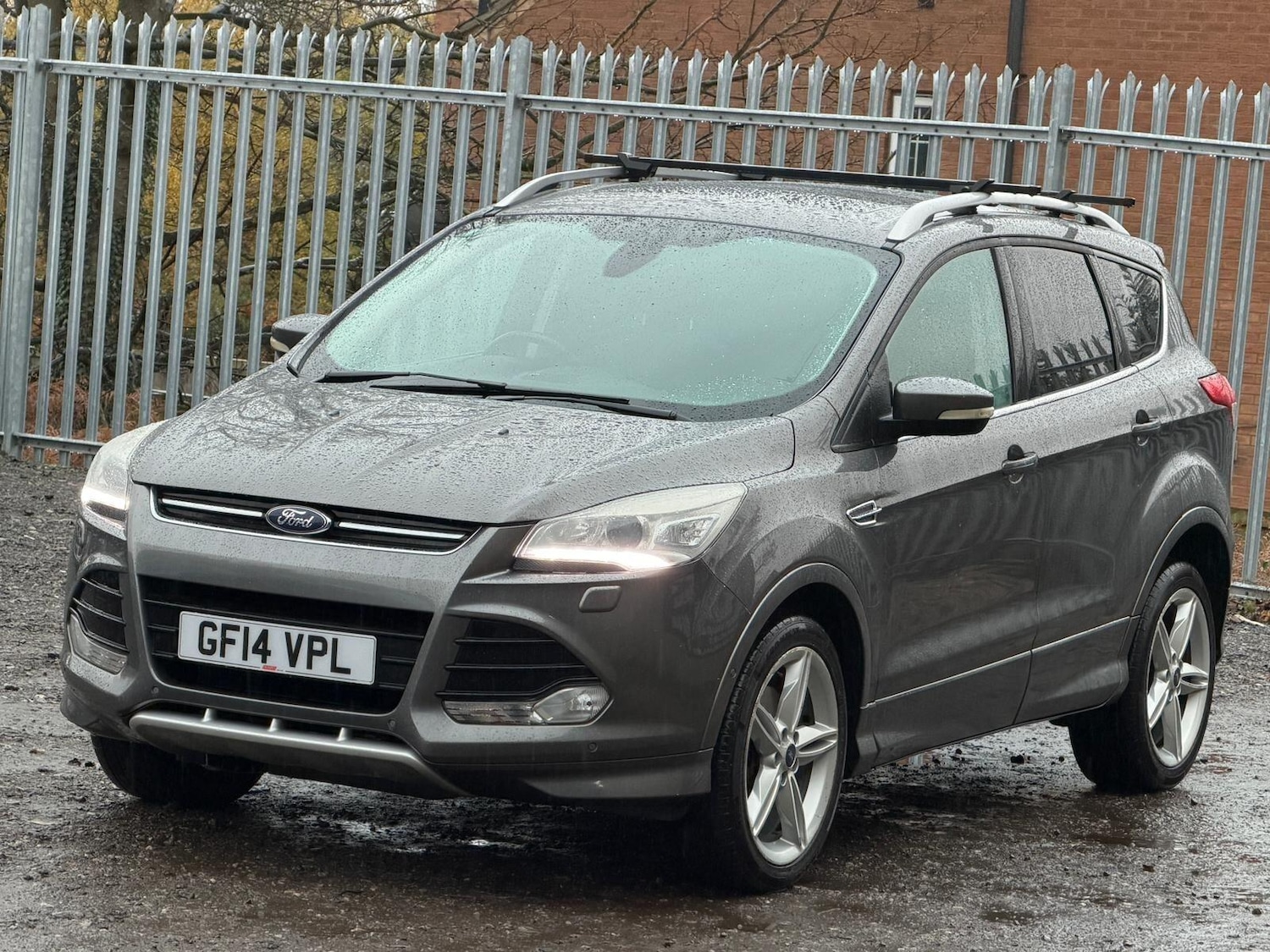 Used Ford Kuga 2014 for sale - 76824794: Photo 2