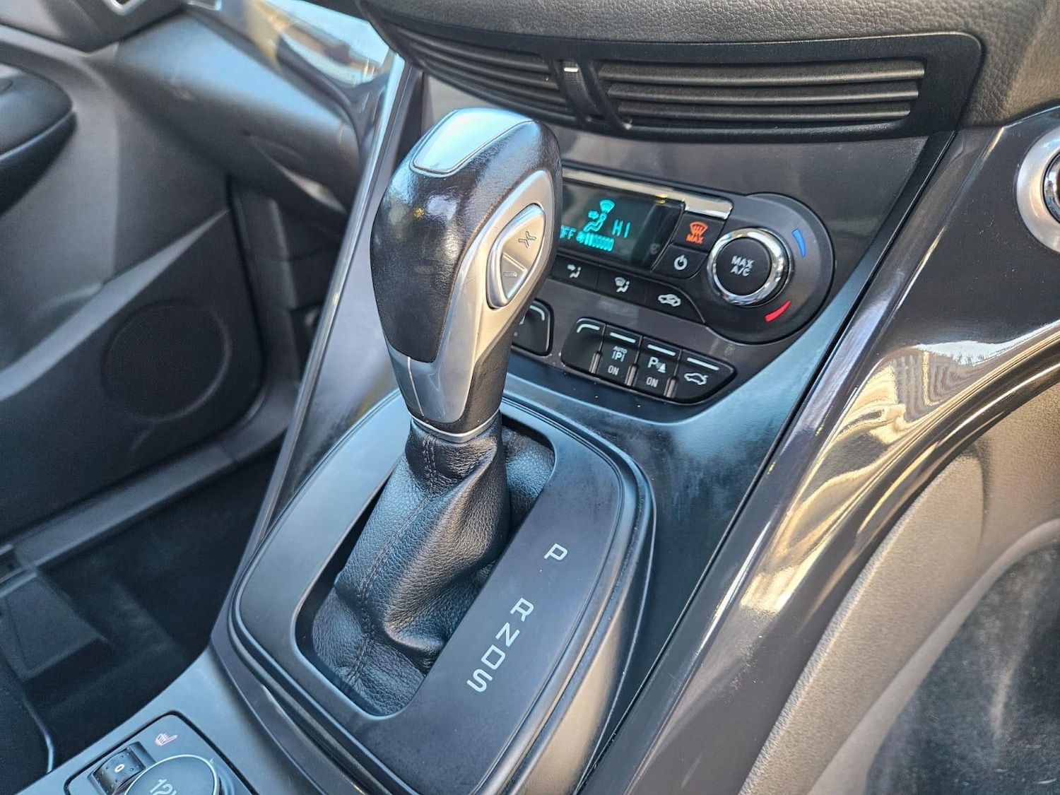 Used Ford Kuga 2014 for sale - 77892340: Photo 22