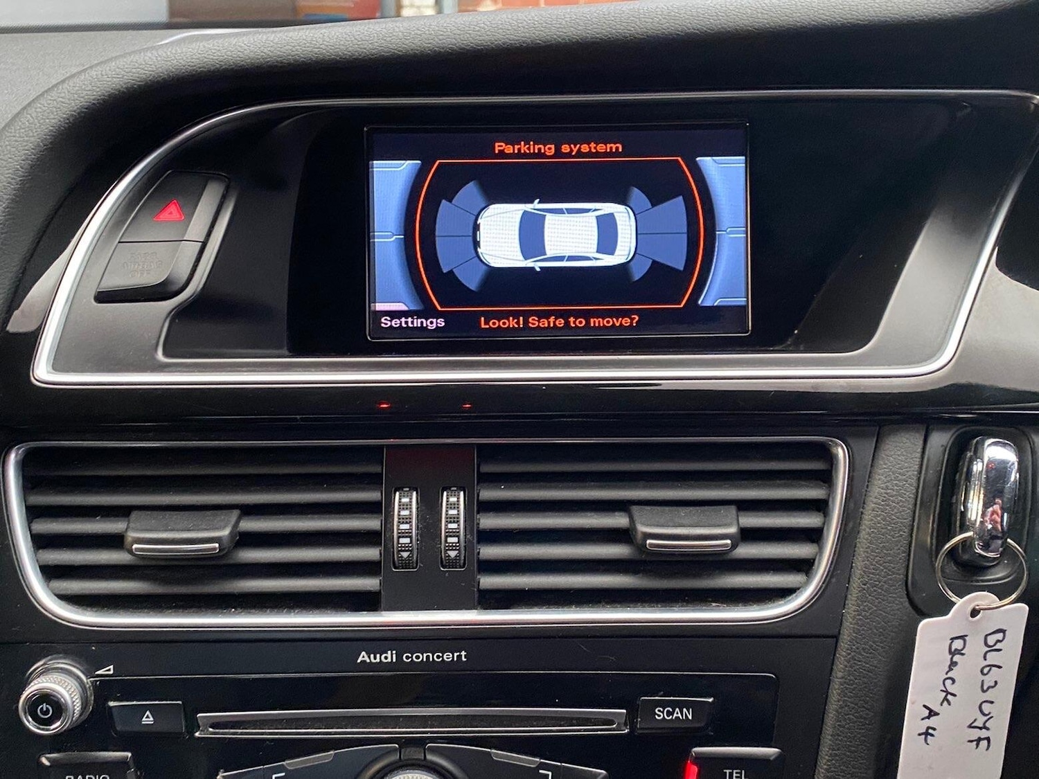 Used Audi A4 2014 for sale - 76433183: Photo 18