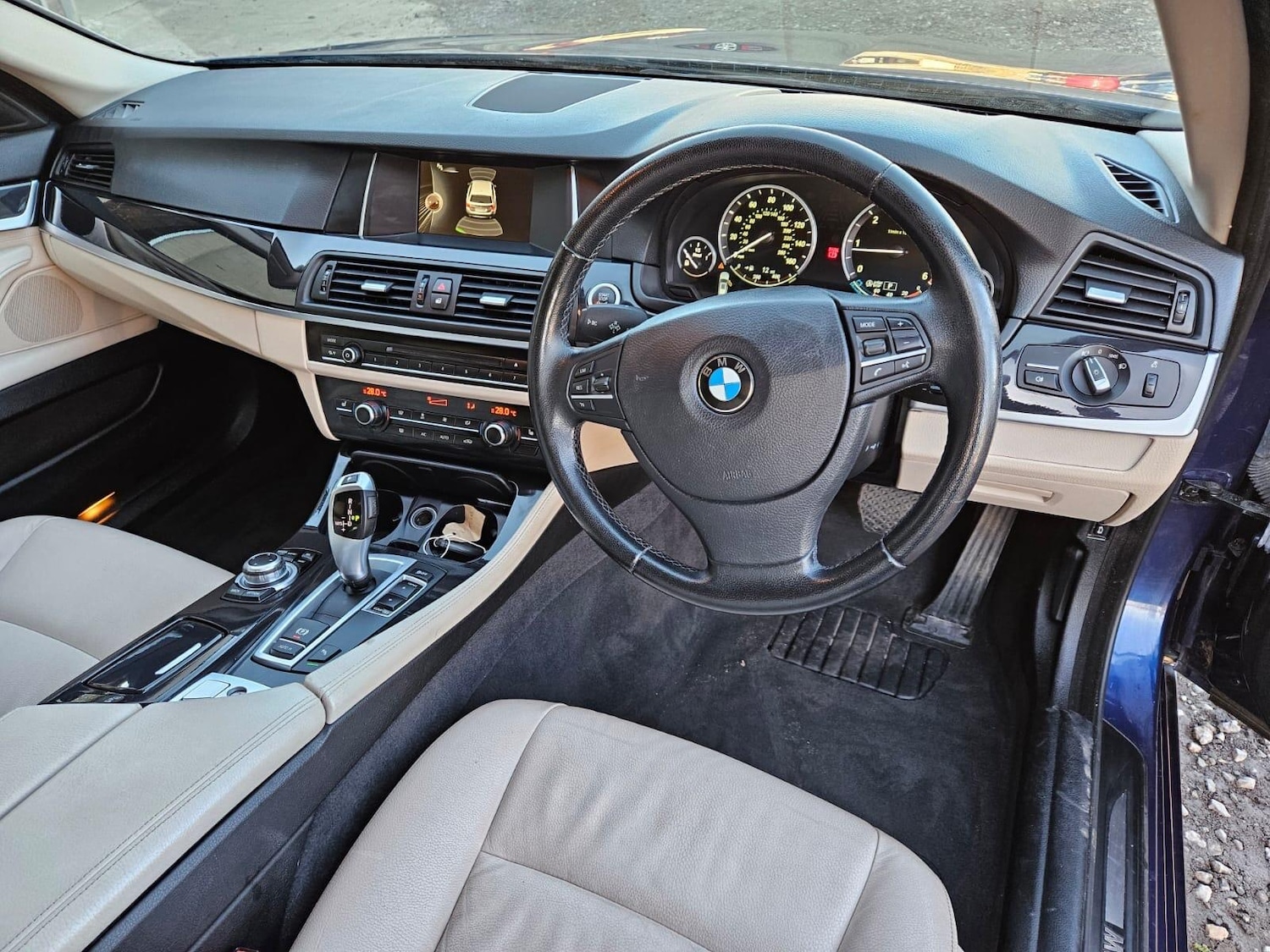 Used BMW 5 Series 2015 for sale - 77893110: Photo 11