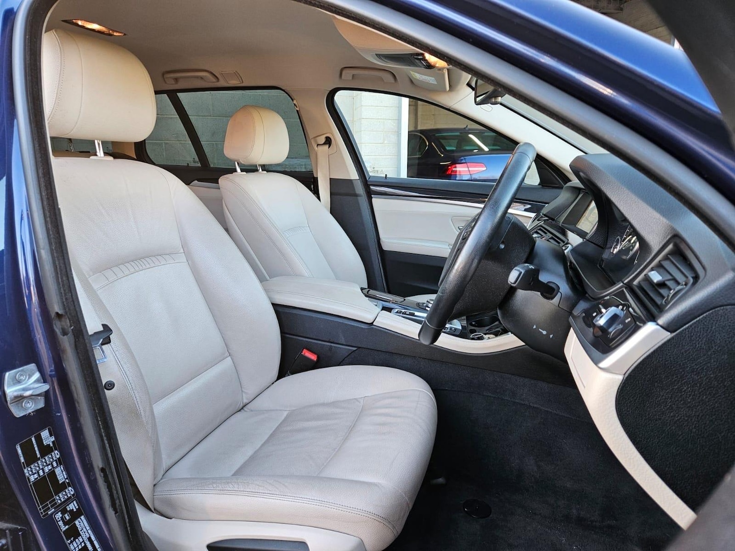 Used BMW 5 Series 2015 for sale - 77893110: Photo 6