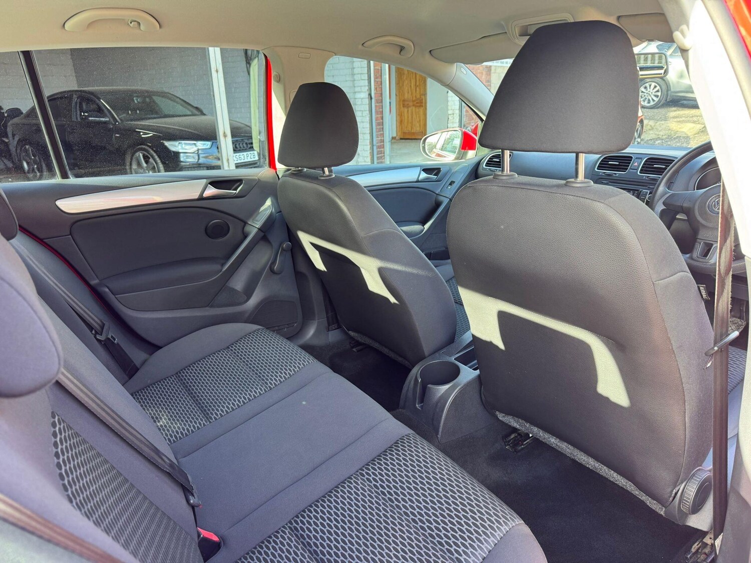 Used Volkswagen Golf 2011 for sale - 77839664: Photo 7