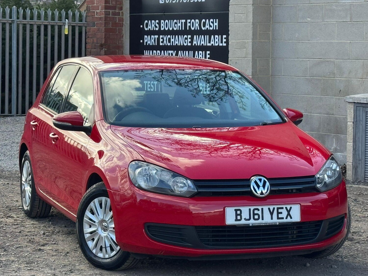 Used Volkswagen Golf 2011 for sale - 77839664: Photo 9