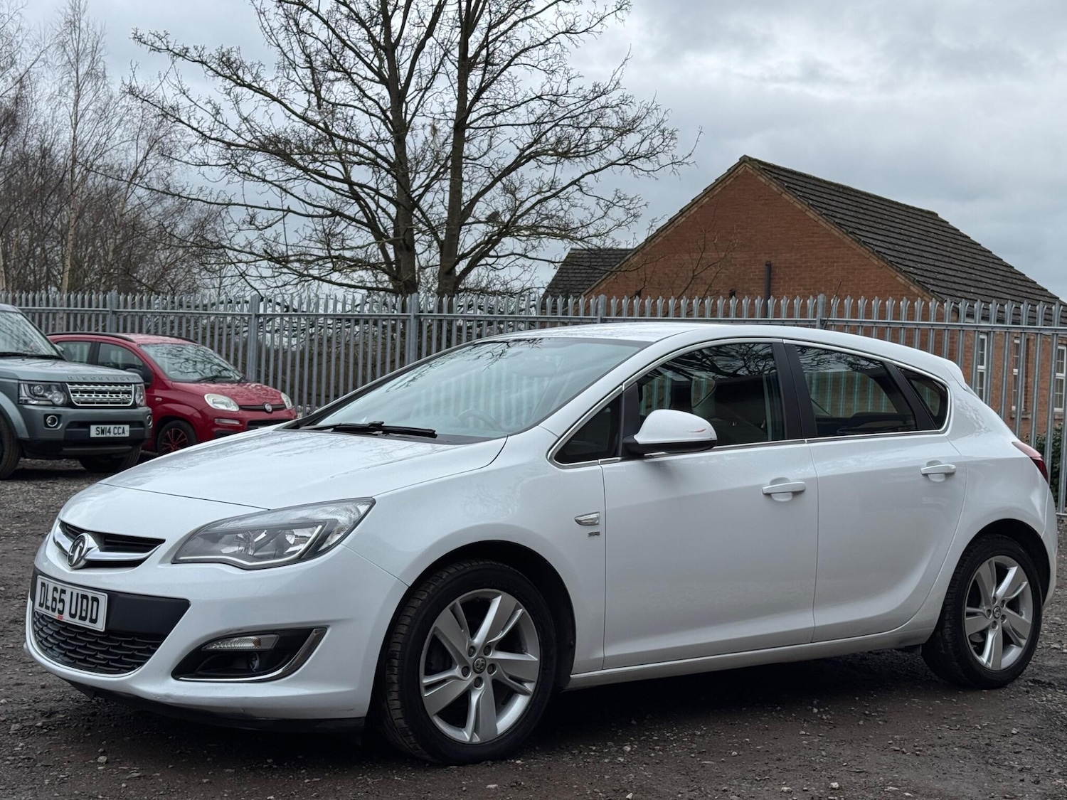 Used Vauxhall Astra for sale - 77784409: Photo 3