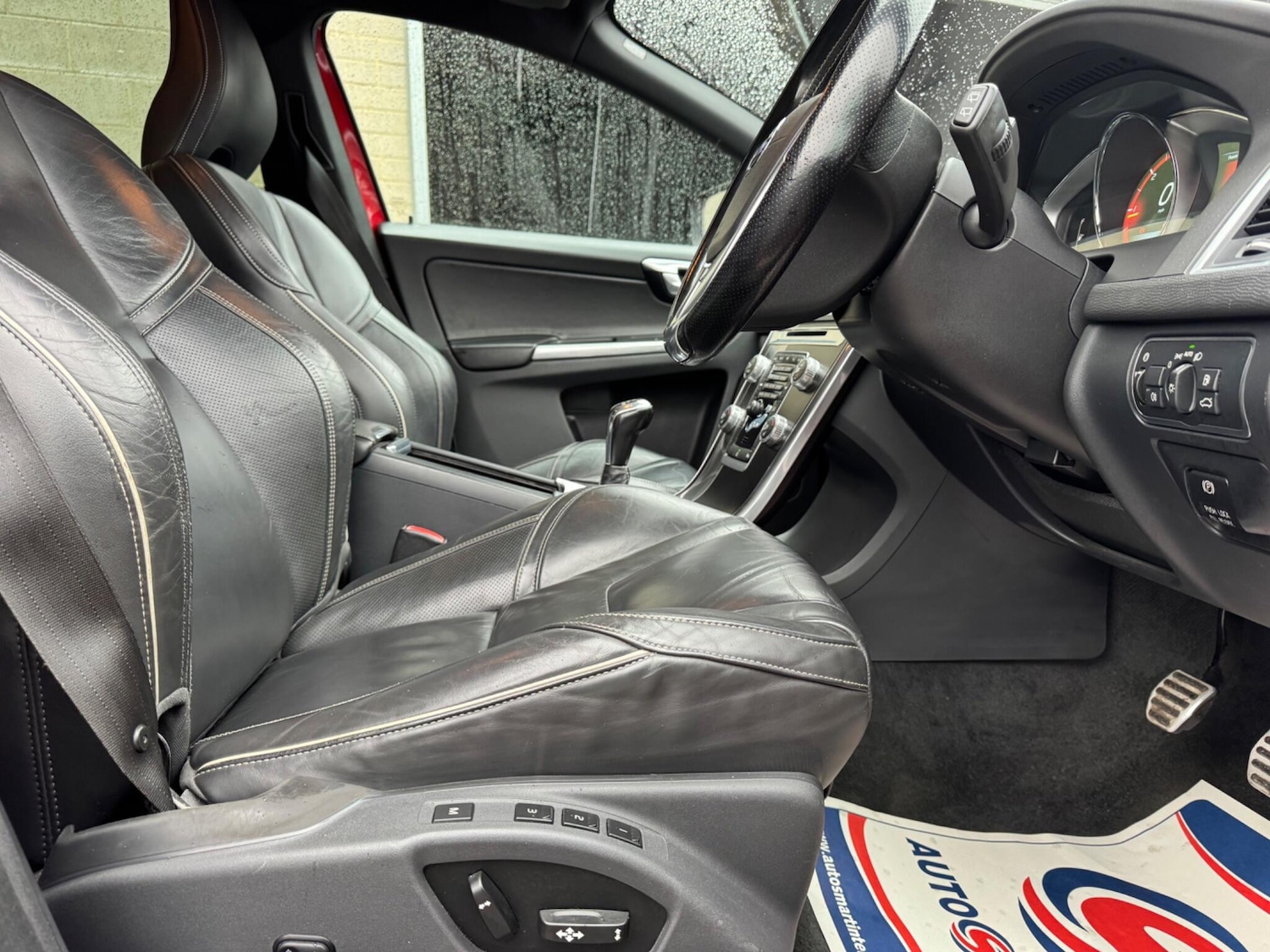 Used Volvo XC60 2014 for sale - 78020232: Photo 6