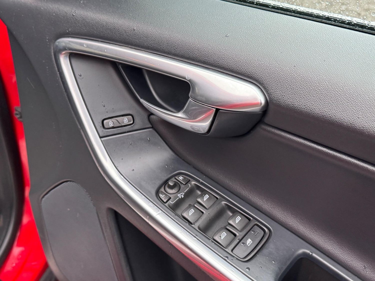 Used Volvo XC60 2014 for sale - 78020232: Photo 7