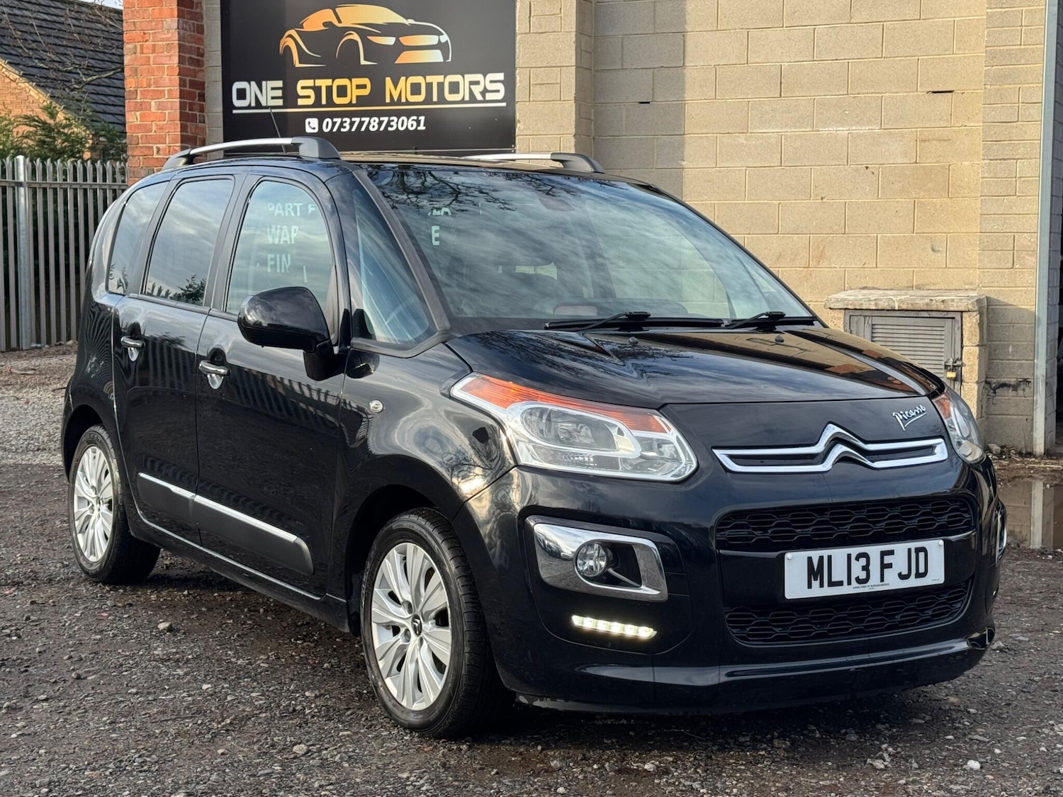 Used Citroen C3 Picasso 2013 for sale - 76832290: Photo 14