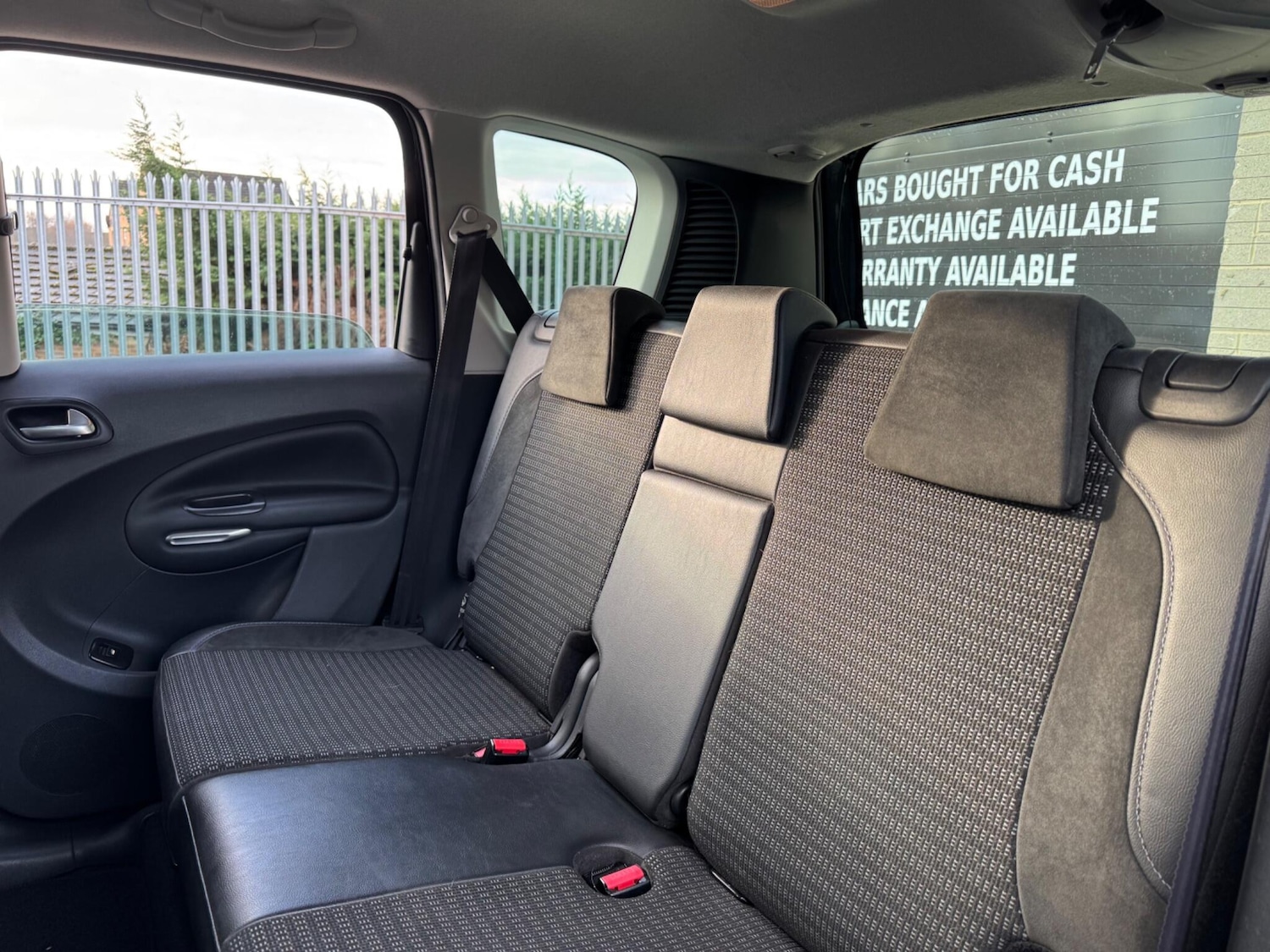 Used Citroen C3 Picasso 2013 for sale - 76832290: Photo 17