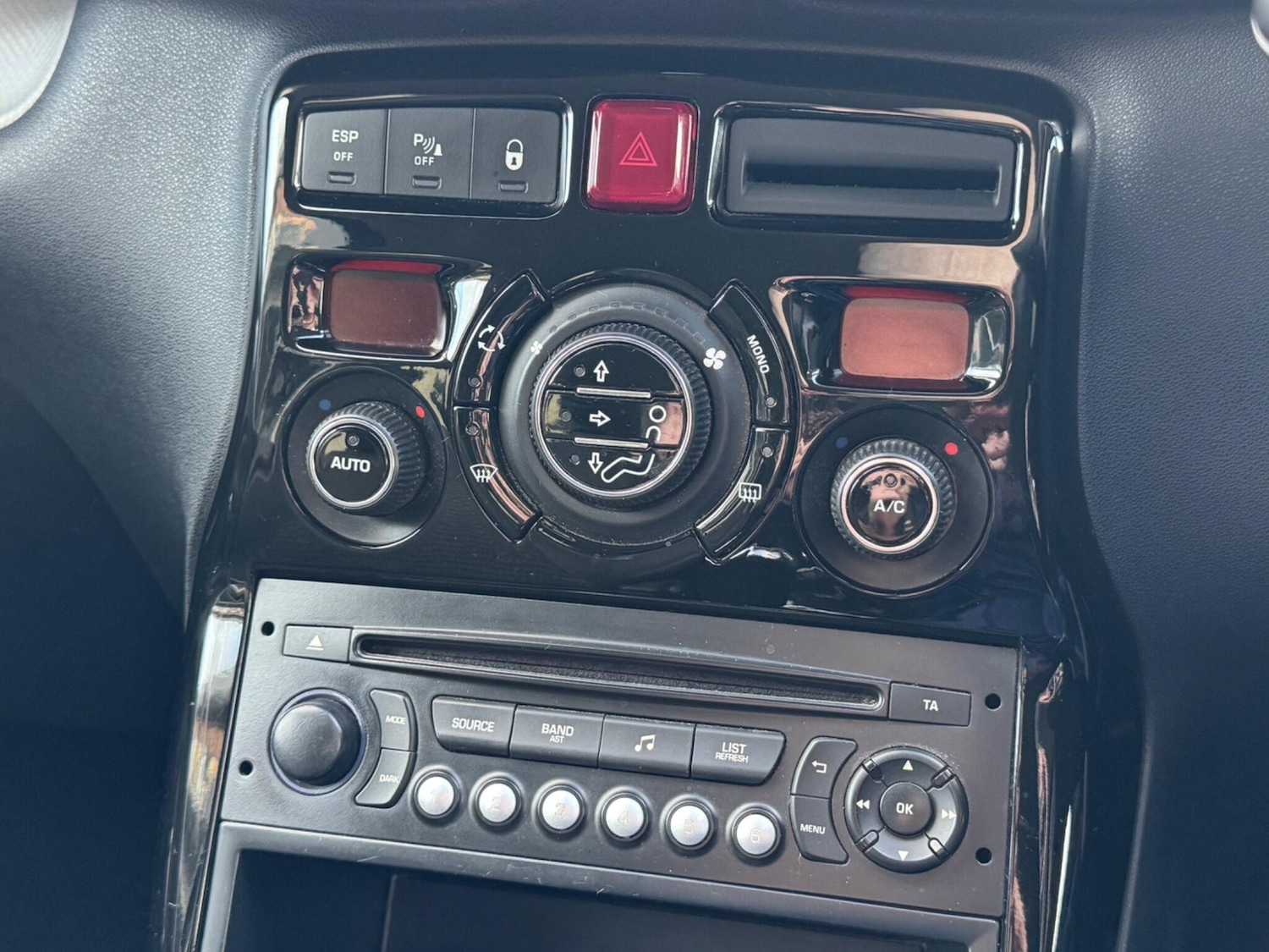 Used Citroen C3 Picasso 2013 for sale - 76832290: Photo 24