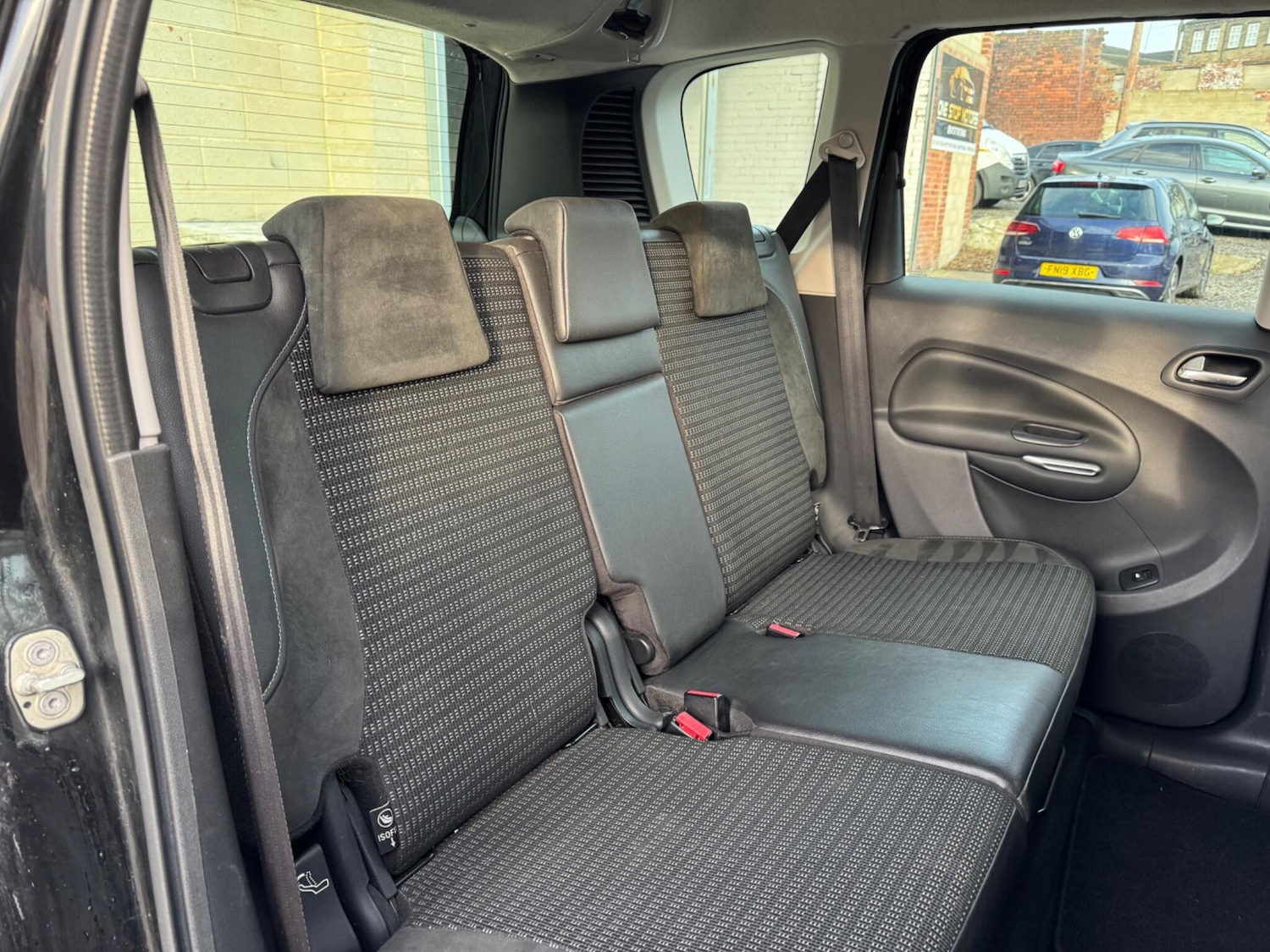 Used Citroen C3 Picasso 2013 for sale - 76832290: Photo 9