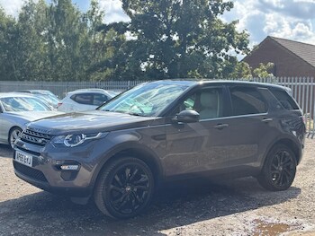 Used Land Rover Discovery Sport 2016 for sale - 79609137: Photo