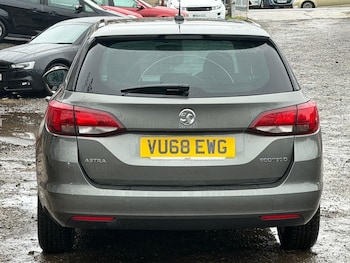 Used Vauxhall Astra 2018 for sale - 76592604: Photo