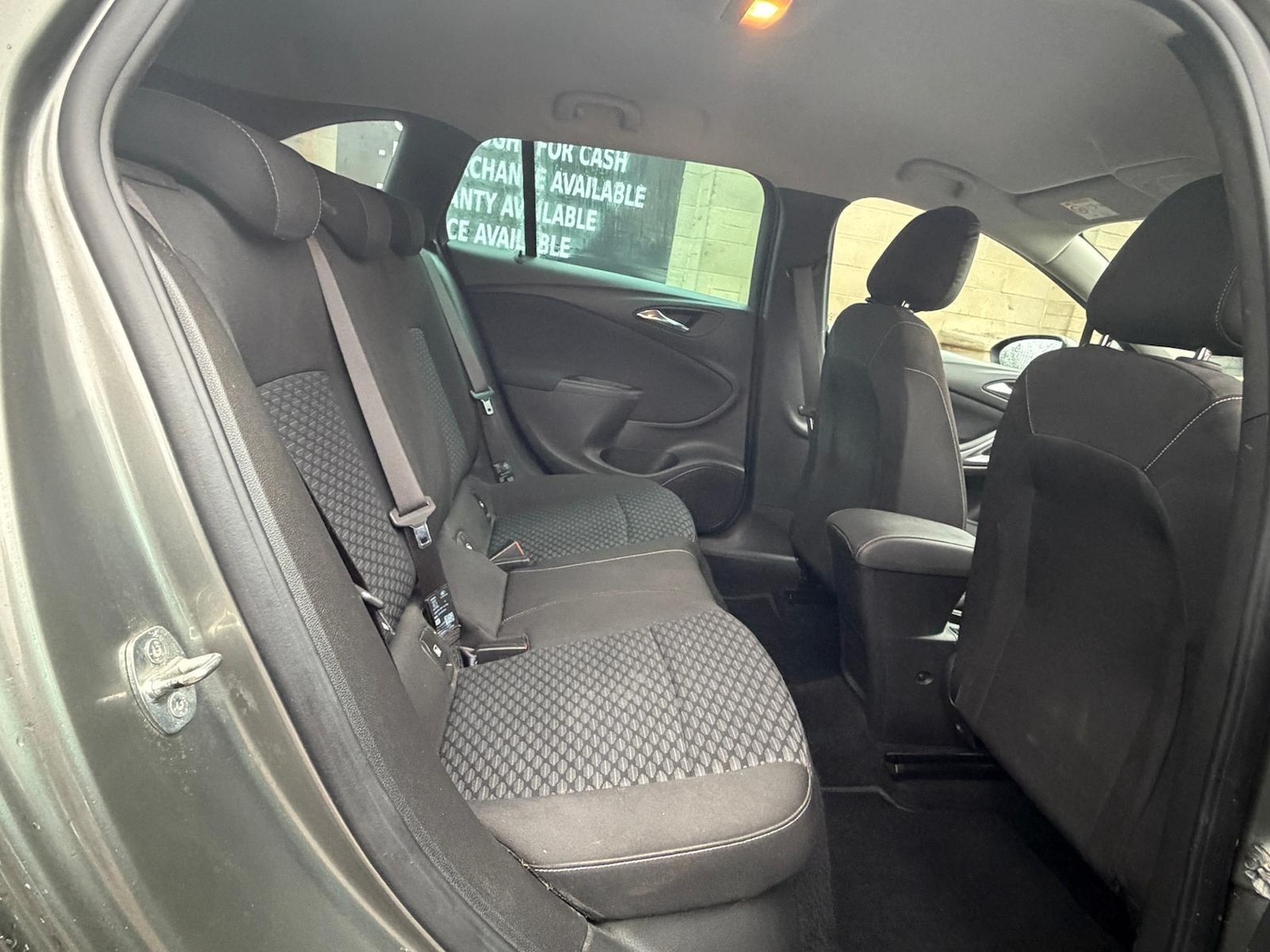 Used Vauxhall Astra 2018 for sale - 76592604: Photo 7