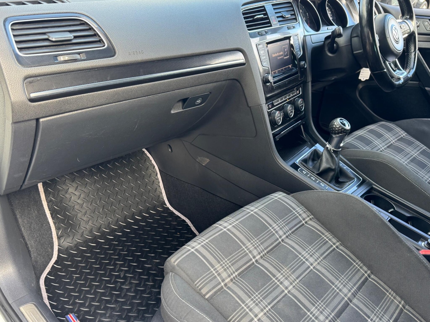 Used Volkswagen Golf 2014 for sale - 76388831: Photo 18