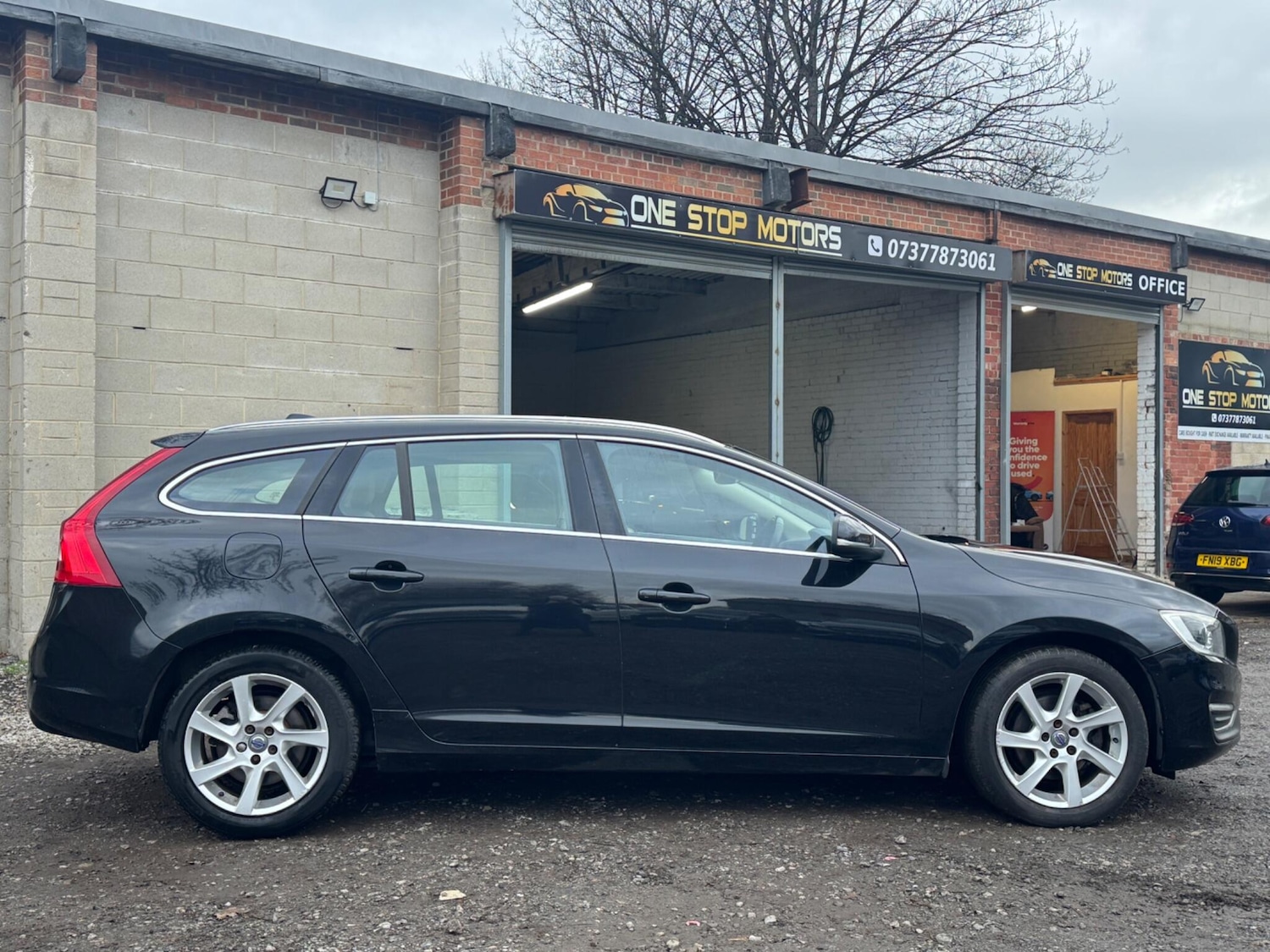 Used Volvo V60 2015 for sale - 76839604: Photo 26