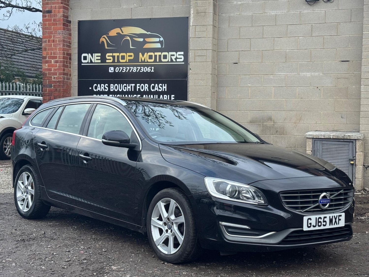 Used Volvo V60 2015 for sale - 76839604: Photo 27