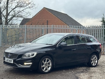 Used Volvo V60 2015 for sale - 76839604: Photo