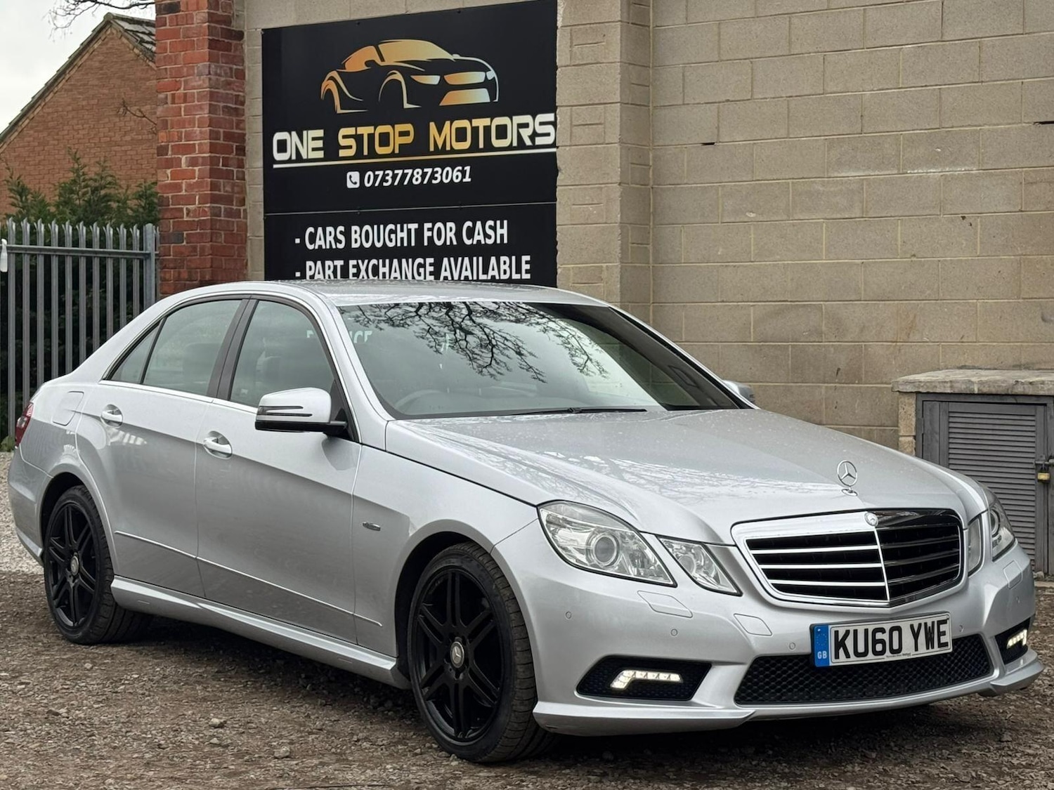 Used Mercedes-Benz E Class 2011 for sale - 78007167: Photo 17