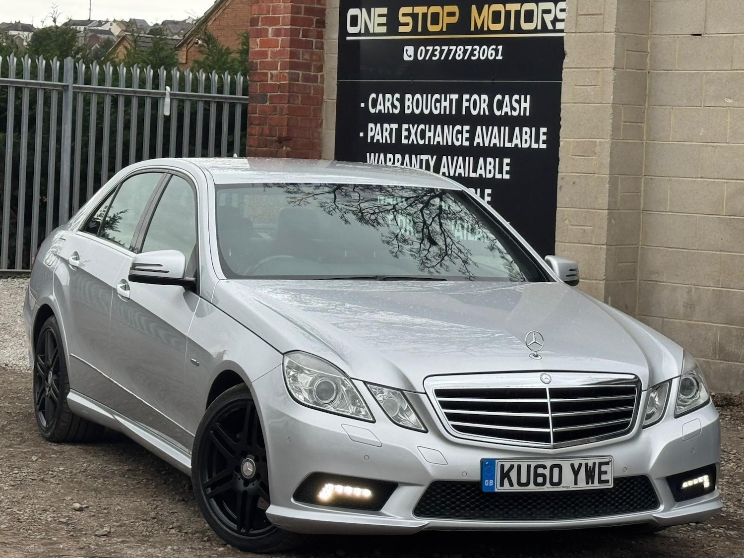 Used Mercedes-Benz E Class 2011 for sale - 78007167: Photo 8
