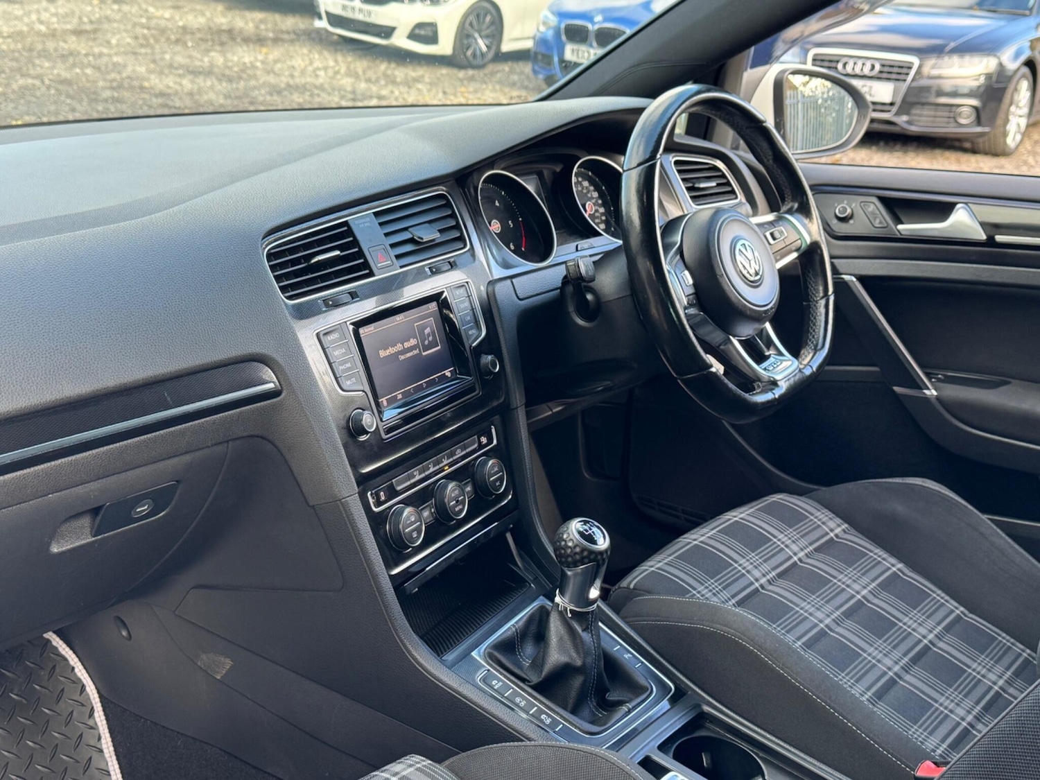 Used Volkswagen Golf 2014 for sale - 76759601: Photo 10