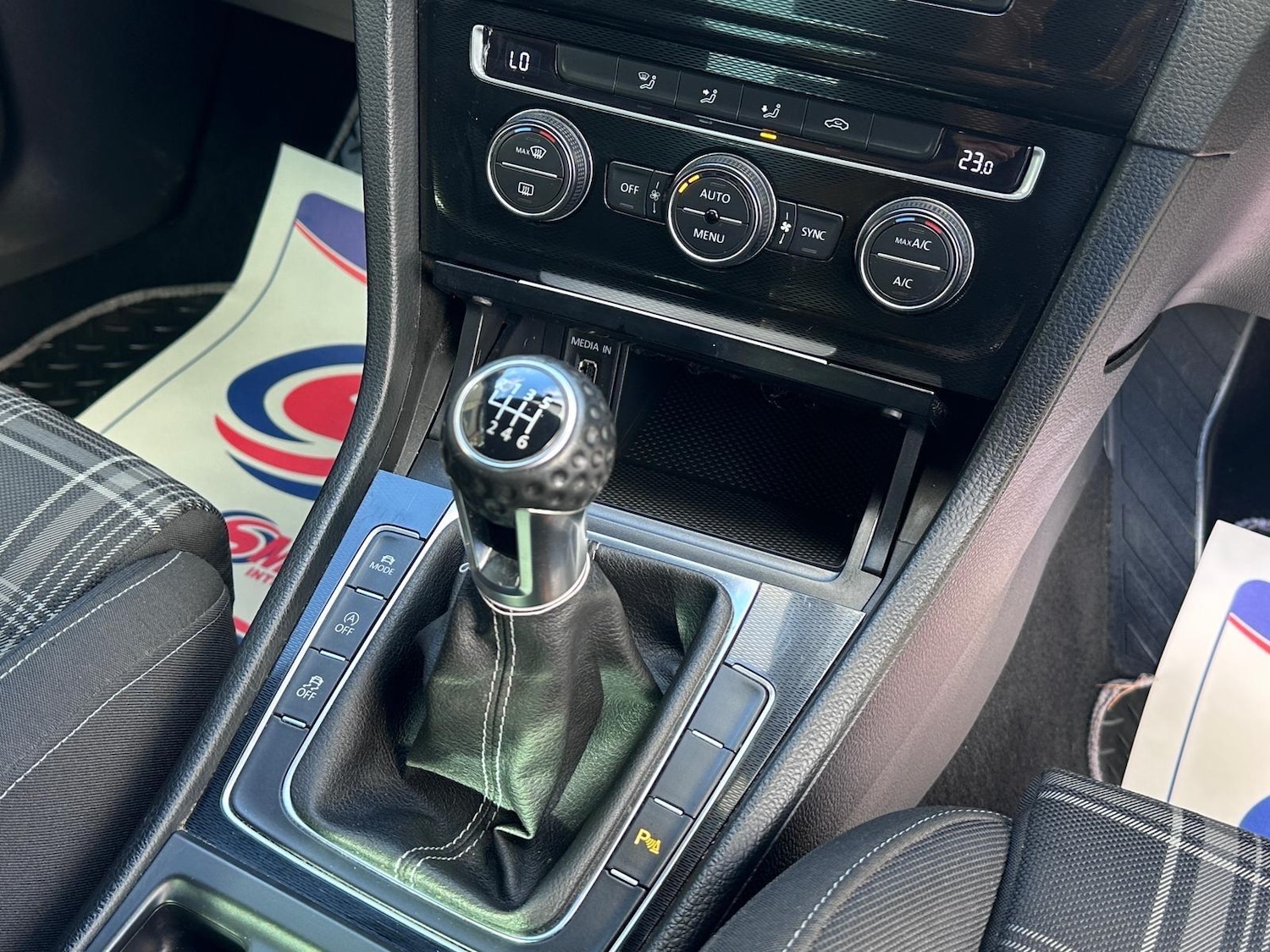 Used Volkswagen Golf 2014 for sale - 76759601: Photo 15