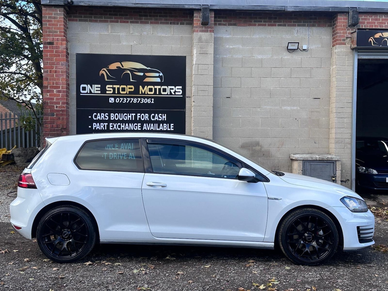 Used Volkswagen Golf 2014 for sale - 76759601: Photo 7