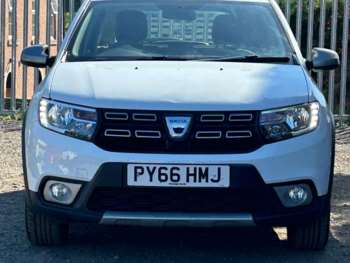Used Dacia Sandero Stepway 2016 for sale - 74642748: Photo