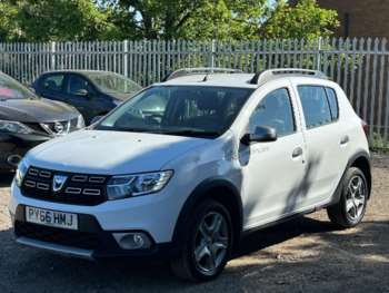 Used Dacia Sandero Stepway 2016 for sale - 74642748: Photo