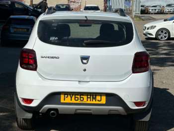 Used Dacia Sandero Stepway 2016 for sale - 74642748: Photo