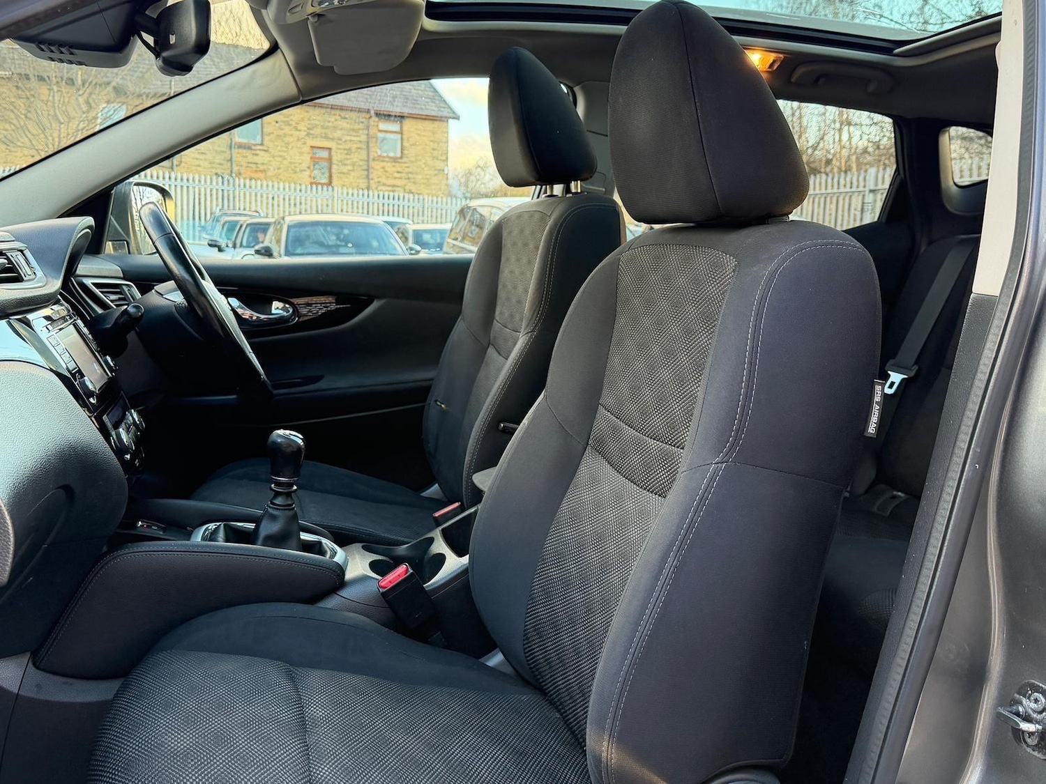 Used Nissan Qashqai 2017 for sale - 76912849: Photo 17