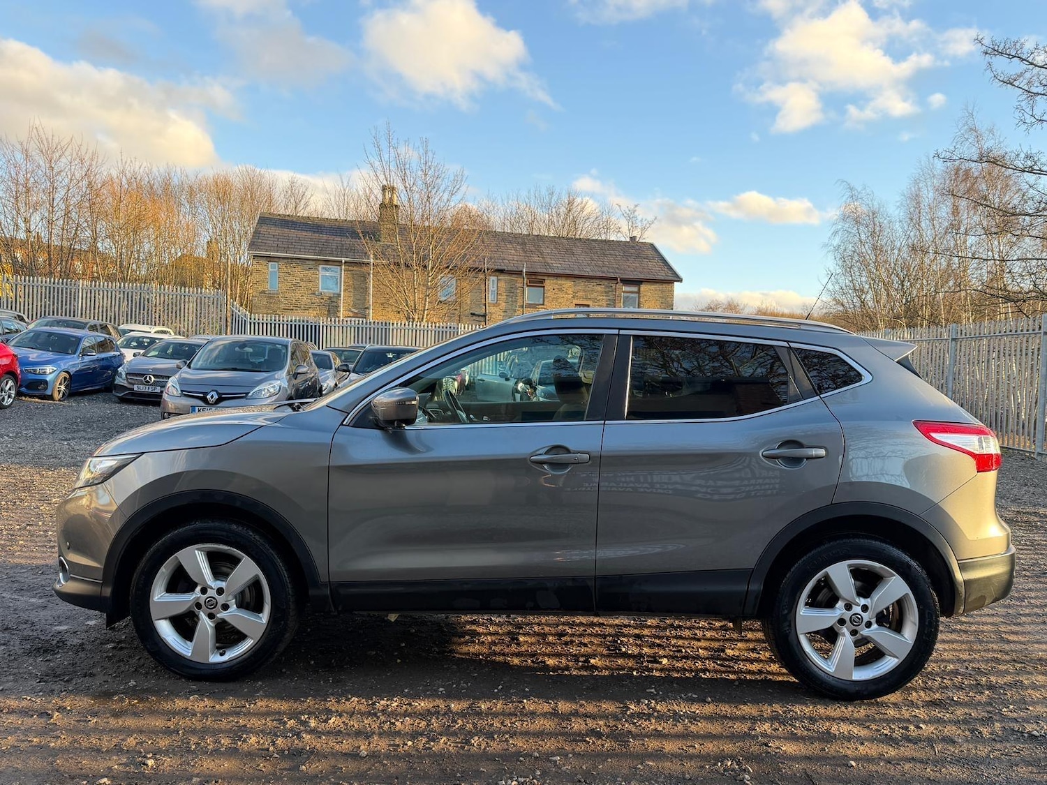 Used Nissan Qashqai 2017 for sale - 76912849: Photo 4