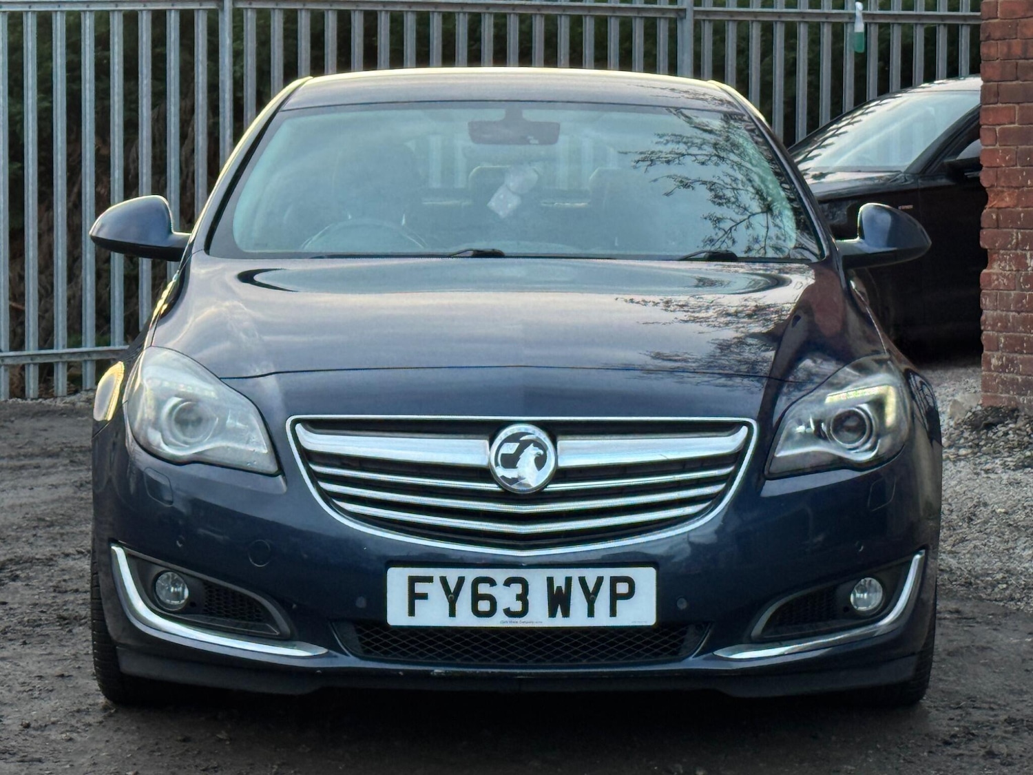 Used Vauxhall Insignia 2013 for sale - 77202654: Photo 2