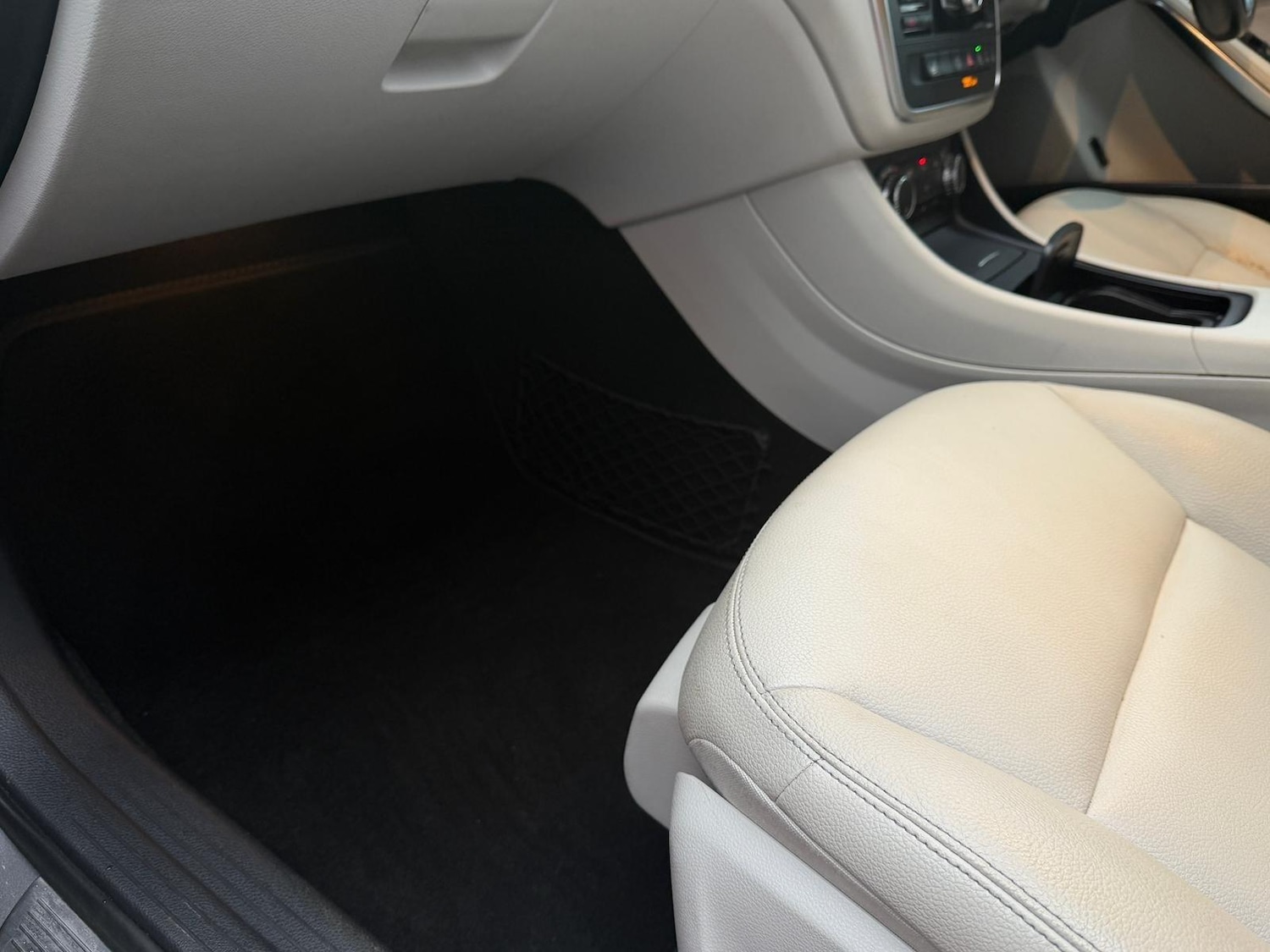 Used Mercedes-Benz GLA 2015 for sale - 76823595: Photo 12