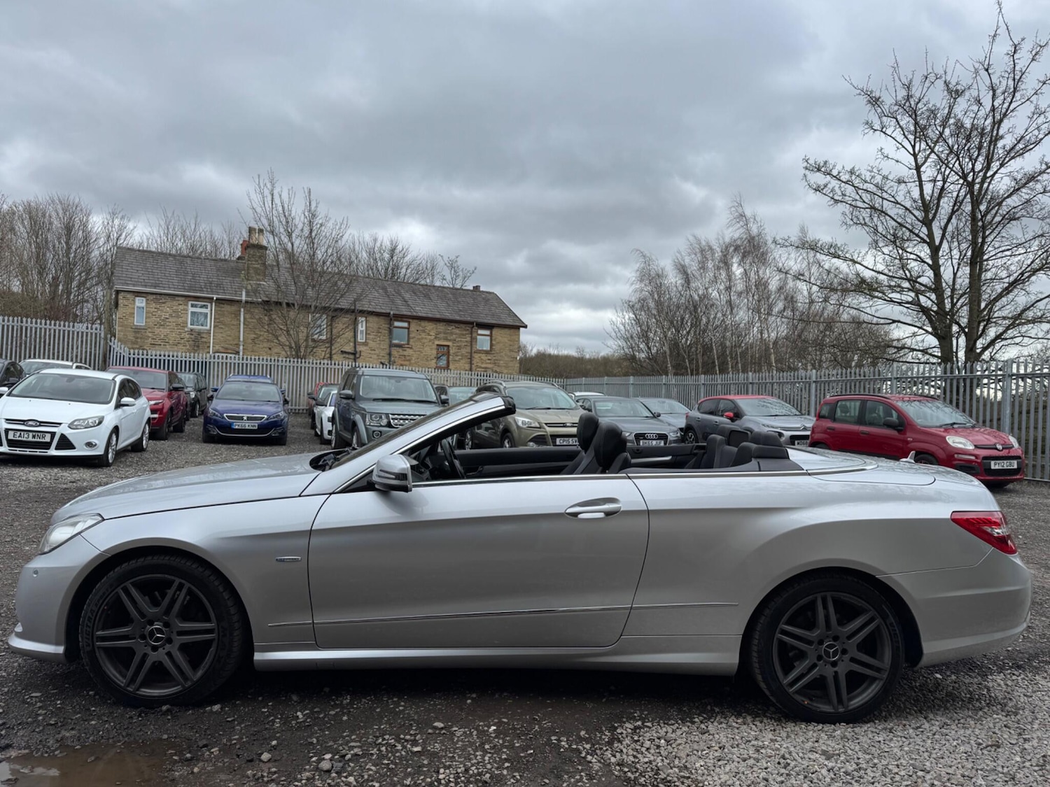 Used Mercedes-Benz E Class for sale - 77882477: Photo 4