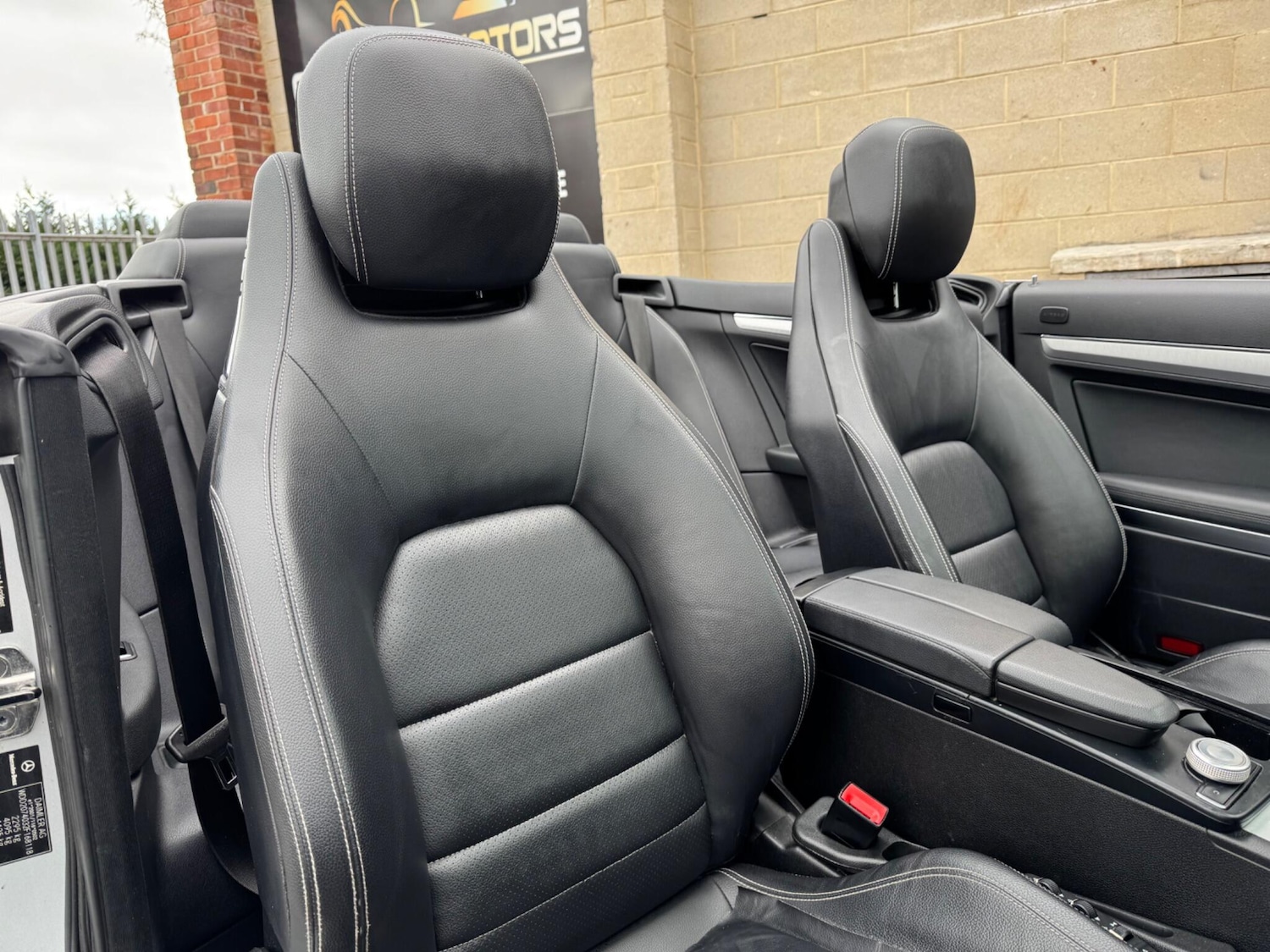 Used Mercedes-Benz E Class for sale - 77882477: Photo 9