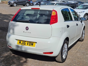 Used Fiat Punto 2016 for sale - 78795892: Photo