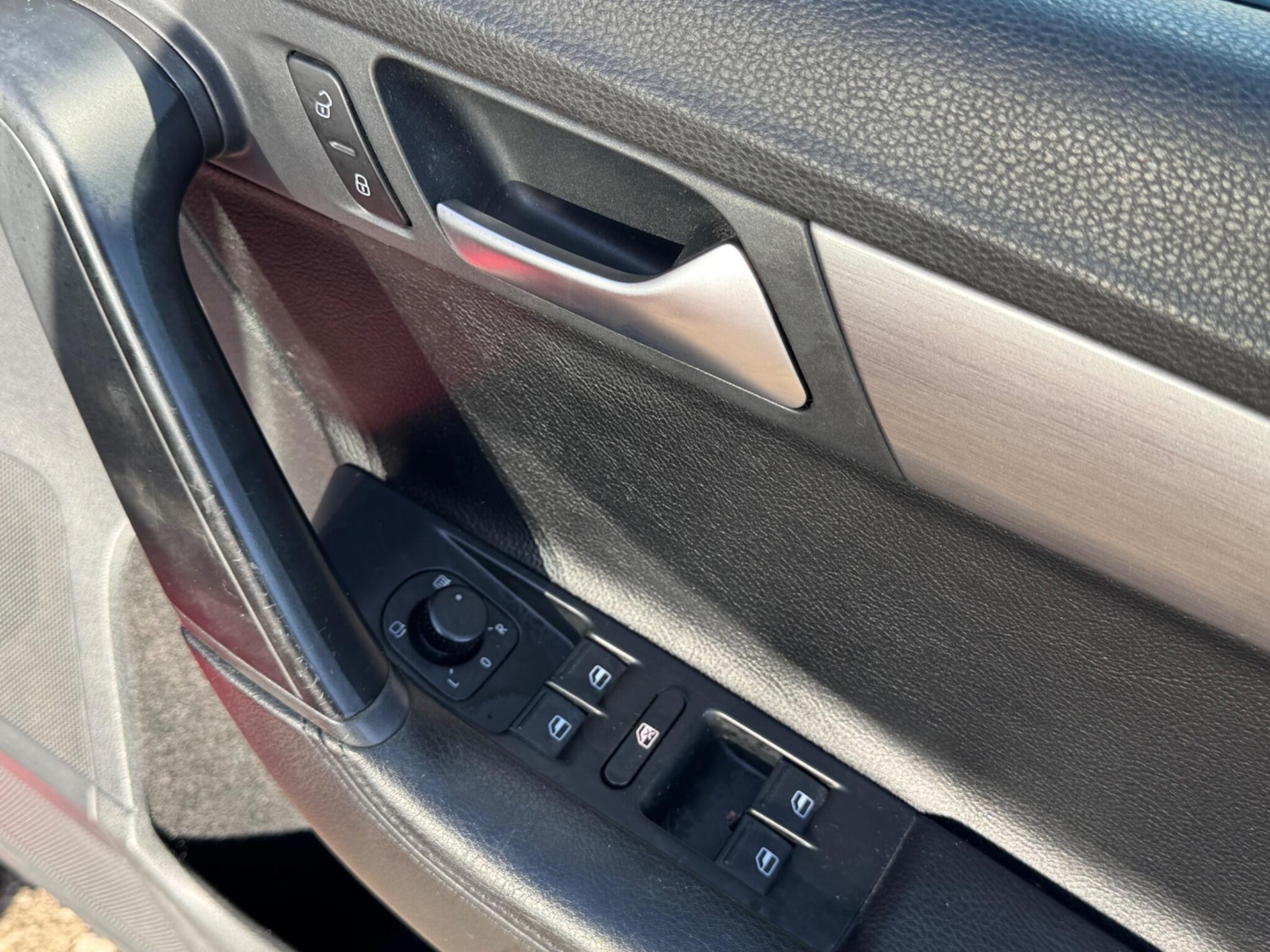 Used Volkswagen Passat 2014 for sale - 77924780: Photo 8