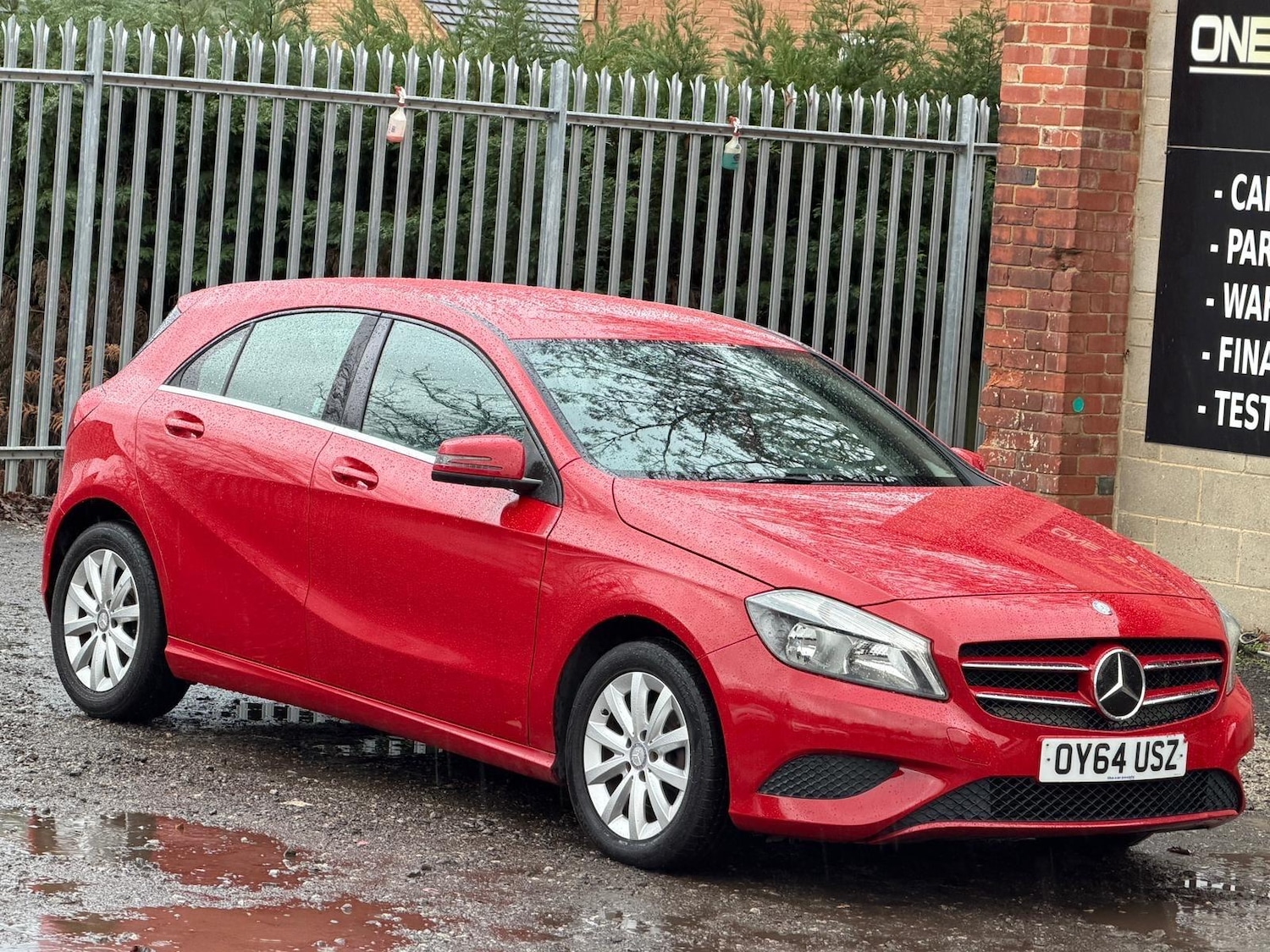 Used Mercedes-Benz A-Class 2014 for sale - 76671527: Photo 12