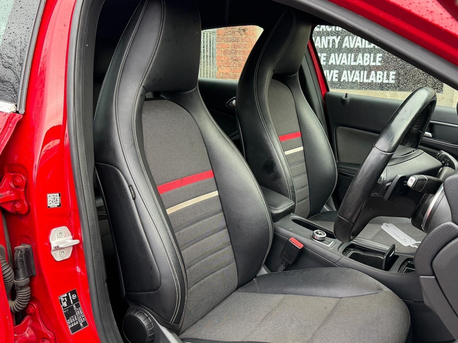 Used Mercedes-Benz A-Class 2014 for sale - 76671527: Photo 6