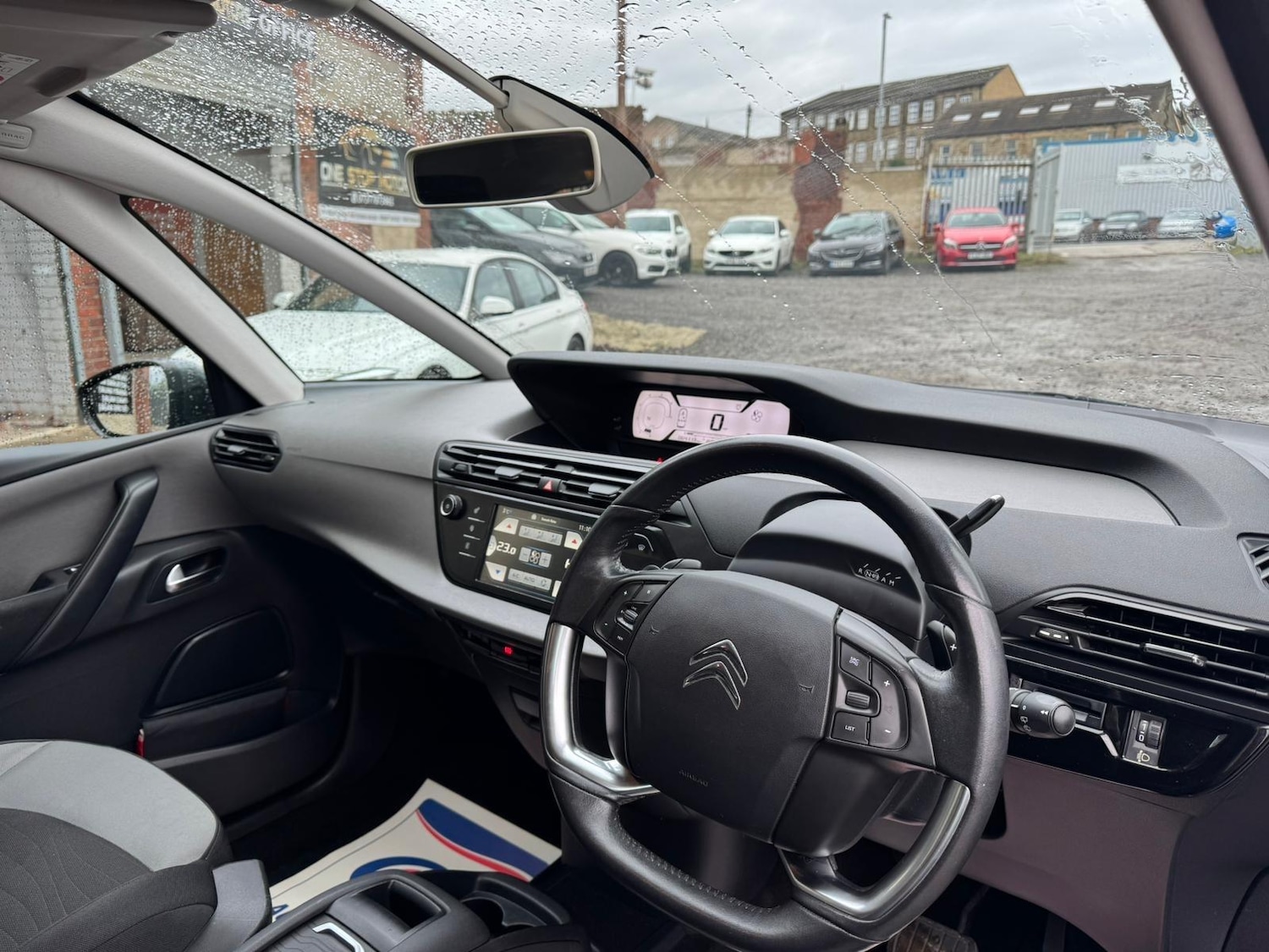 Used Citroen C4 Picasso 2015 for sale - 77155865: Photo 10