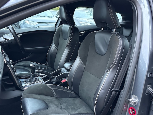 Used Volvo V40 2015 for sale - 76295716: Photo 16