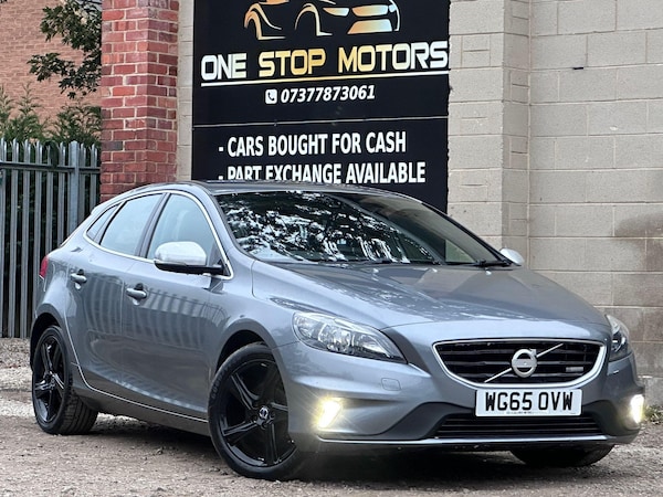 Used Volvo V40 2015 for sale - 76295716: Photo 1